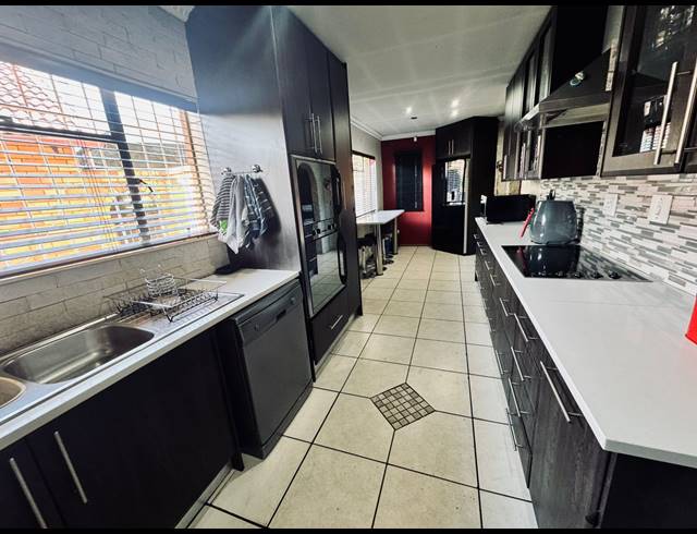 3 BEDROOM HOUSE FOR SALE IN DALPARK